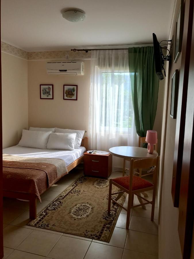 Villa Alla Bed And Breakfast Herceg Novi Ngoại thất bức ảnh