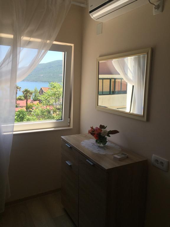 Villa Alla Bed And Breakfast Herceg Novi Ngoại thất bức ảnh
