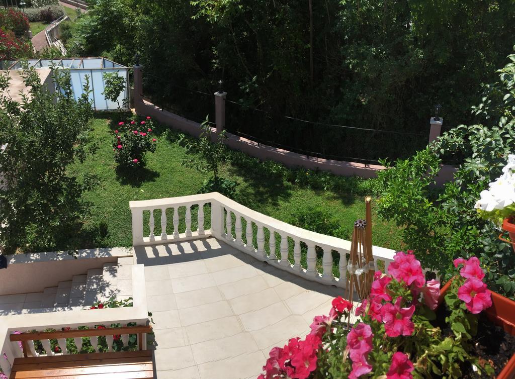 Villa Alla Bed And Breakfast Herceg Novi Ngoại thất bức ảnh