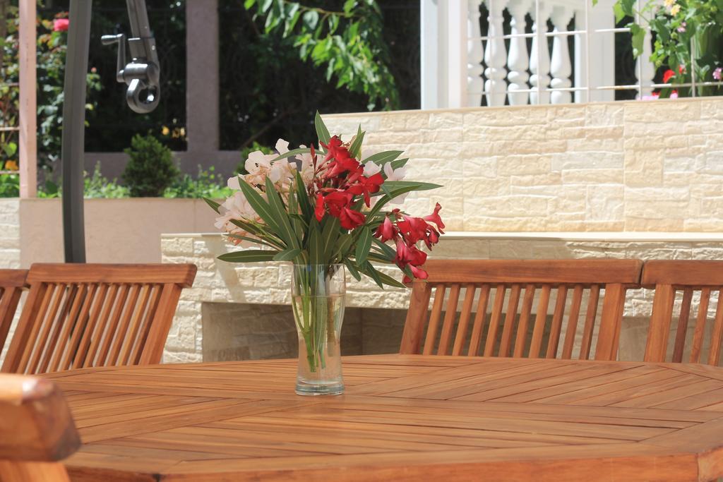 Villa Alla Bed And Breakfast Herceg Novi Ngoại thất bức ảnh