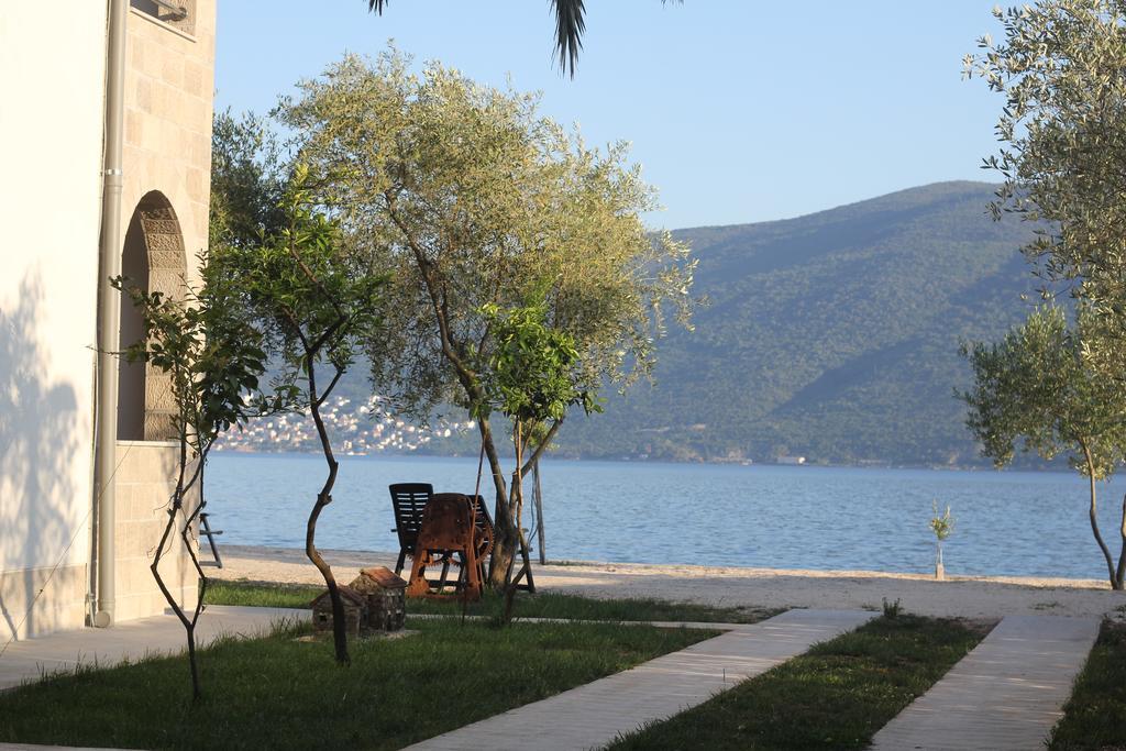 Villa Alla Bed And Breakfast Herceg Novi Ngoại thất bức ảnh